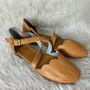 ELF Tan Leather Criss Cross Straps Mangrove Scalloped Leather Flats 9.5